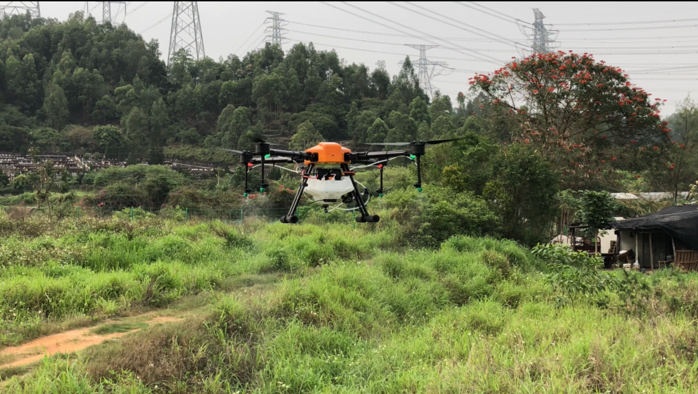 無人機植保作業，高效安全