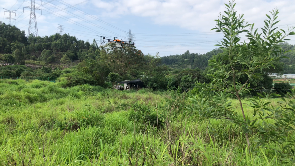 鼎峰植保無人機，高效率，品質好，農業打藥好幫手！