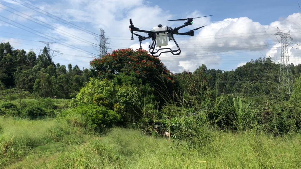 植保無人機打藥，更安全 效率更高