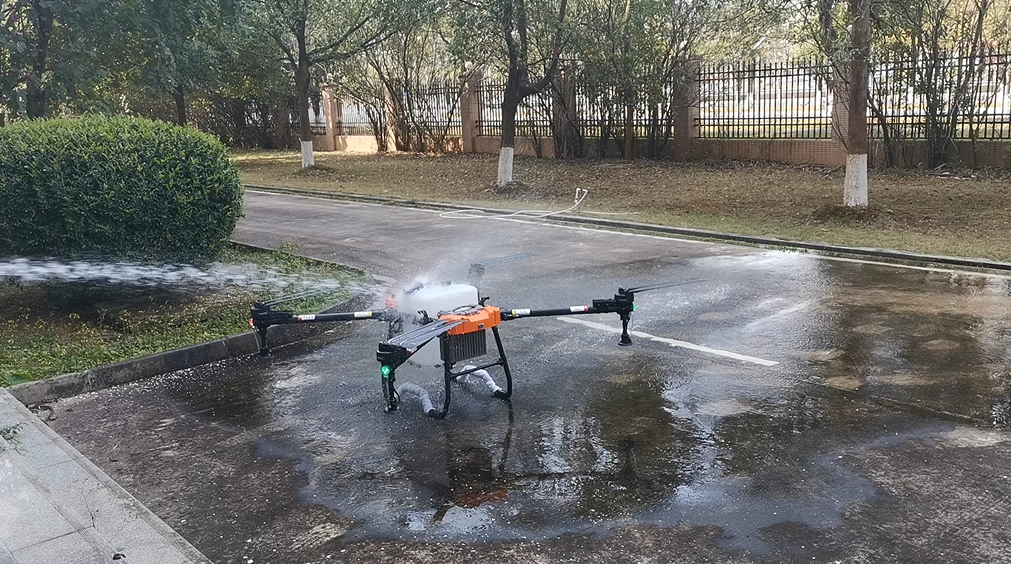 Sinochip植保無人機防水測試